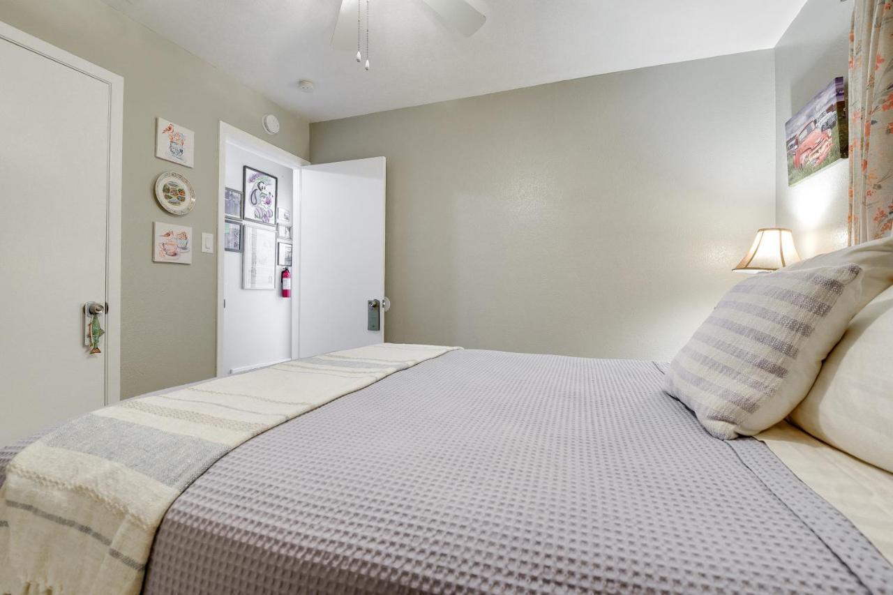Arlington Home With Patio, Walk To Atandt Stadium! Luaran gambar