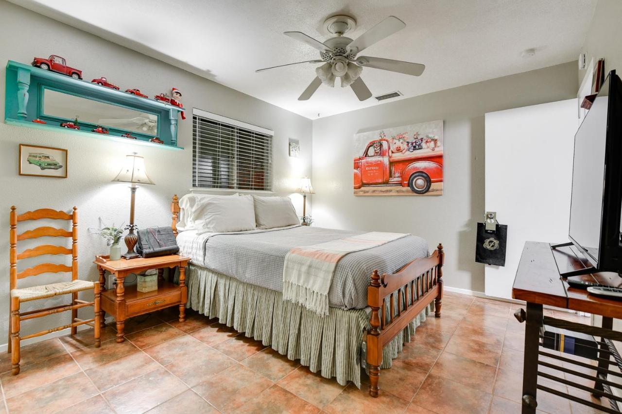Arlington Home With Patio, Walk To Atandt Stadium! Luaran gambar
