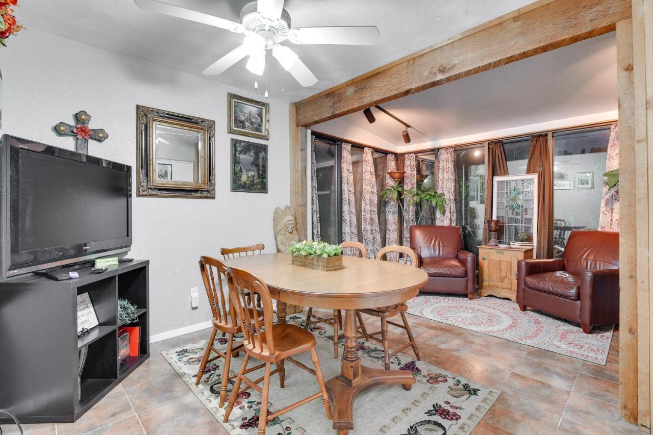 Arlington Home With Patio, Walk To Atandt Stadium! Luaran gambar